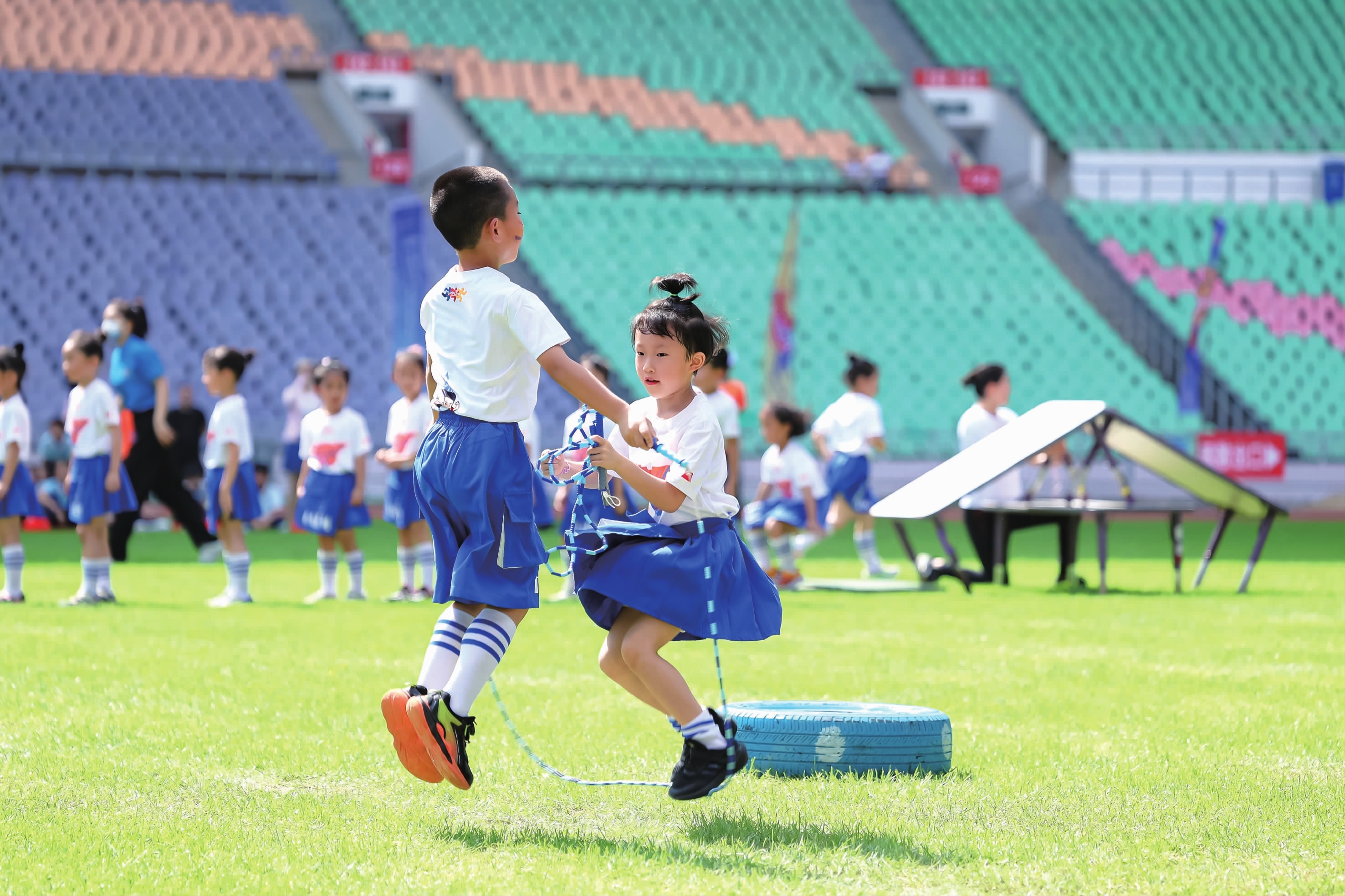 篮球比分？巴萨女足C队30-0狂胜对手